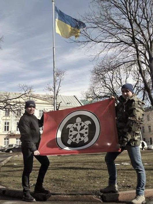Militanti di Casa Pound sostengono la causa del nuovo governo ucraino a Kiev.