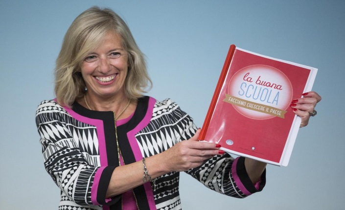 Il ministro dell'Istruzione Stefania Giannini alla conferenza stampa di presentazione della nuova riforma scolastica.