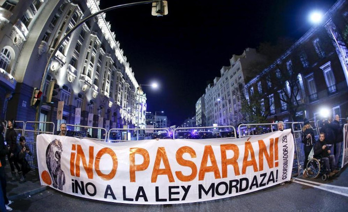 Spagna, legge sicurezza pubblica