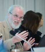 Il prof. Mycle Schneider