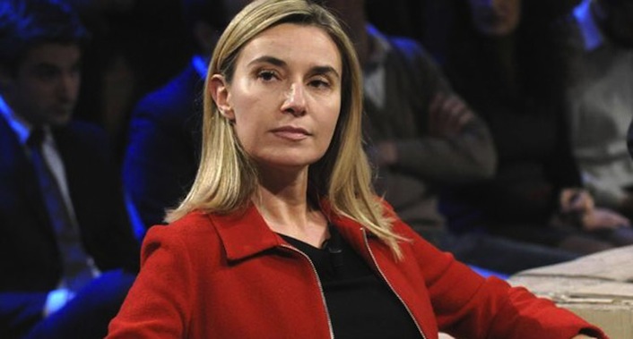 Ma ministra degli Esteri Federica Mogherini. Secondo Wikileaks, la Mogherini frequenta dal 2006 meeting segreti con agenti segreti e politici statunitensi.