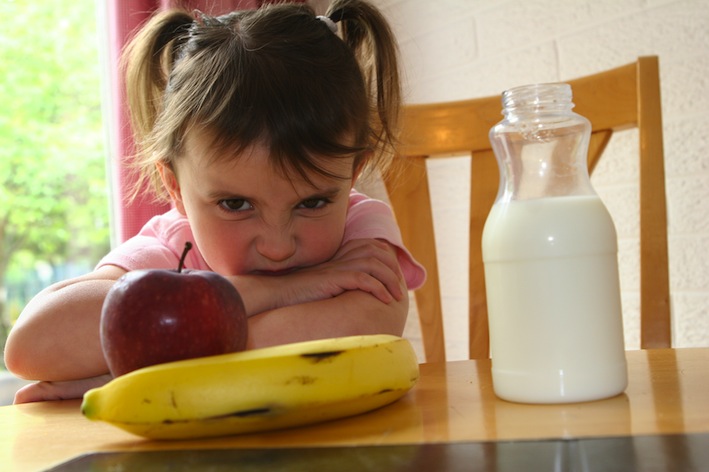 le-regole-per-la-corretta-alimentazione-dei-bambini