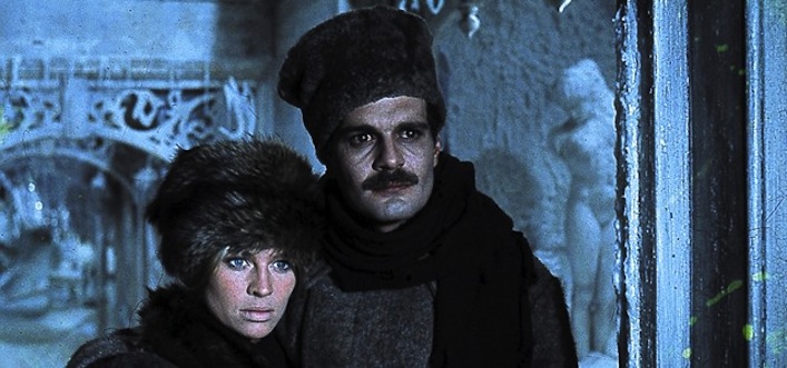 Julie Christie (Larissa “Lara” Antipova) e Omar Sharif (Jurij Andrejevich Zivago), protagonisti del film del 1965 diretto da David Lean.