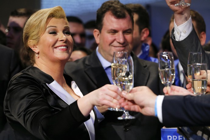 51811-il-nuovo-presidente-croato-kolinda-grabar-kitarovi-festeggia