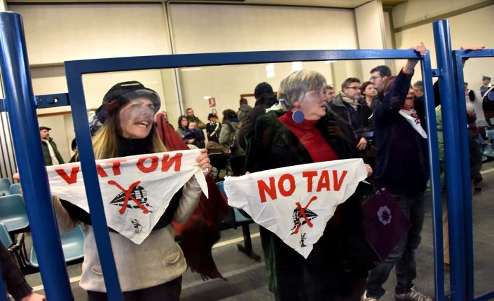 protesta nell'aula bunker delle Vallette dopo la lettura della sentenza