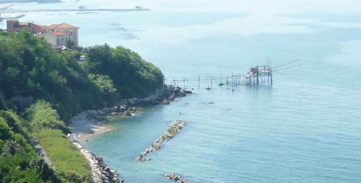 la costa teatina, uno dei territori che i mega elettrodotti stanno per devastare. per sempre
