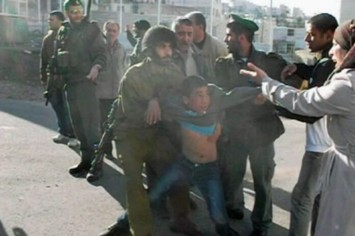 bambini palestinesi