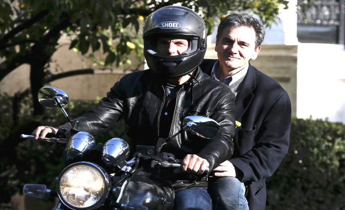 Tsakalotos in sella con Varoufakis