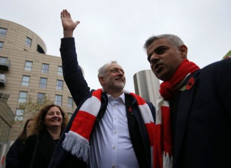 Sadiq Khan e Corbyn tra i tifosi dell'Arsenal